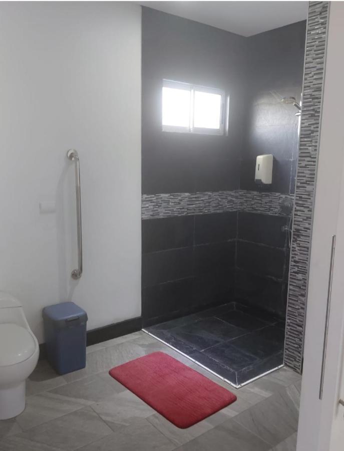 Pura Vida Apartments Quepos Esterno foto